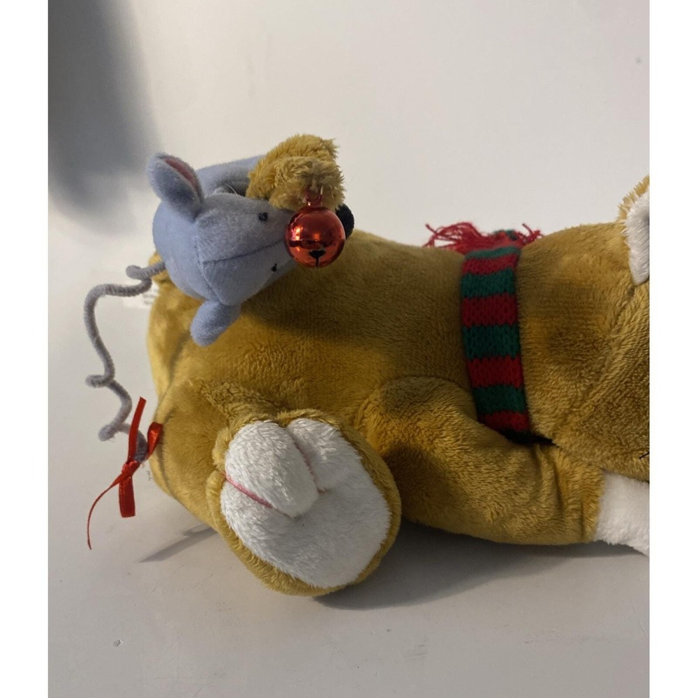 Vintage Pan Asian Creations Christmas Musical Cat with Mouse Tail Shakes - Picture 2 of 8